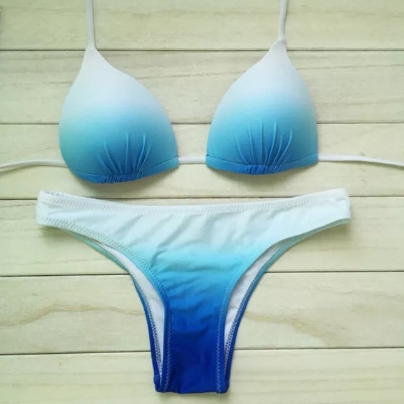 💥LAST ONE! Top Blue Ombré Push-Up Bikini! 5⭐️ - Picture 2 of 5