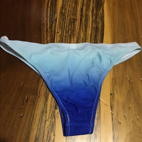 💥LAST ONE! Top Blue Ombré Push-Up Bikini! 5⭐️ - Picture 5 of 5