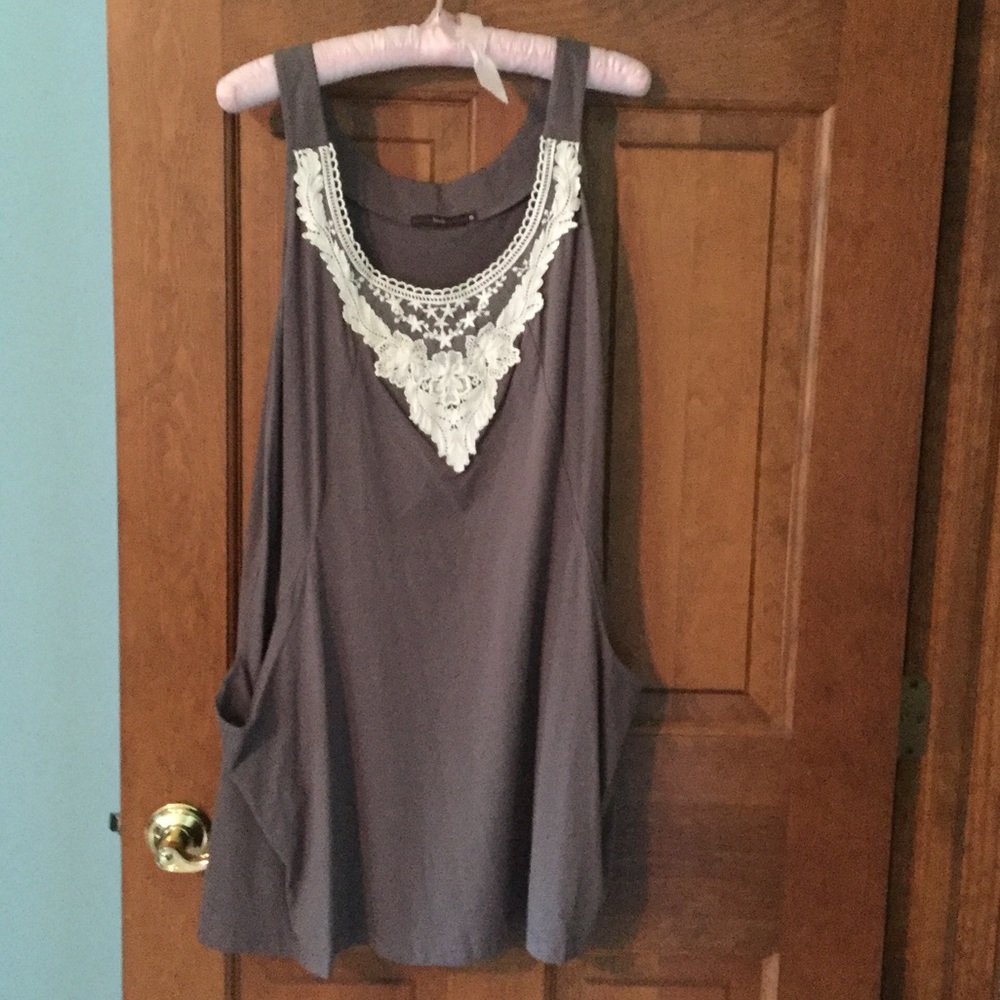 Size M Tunic