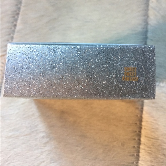 Mac Mariah Carey blush - Picture 3 of 3