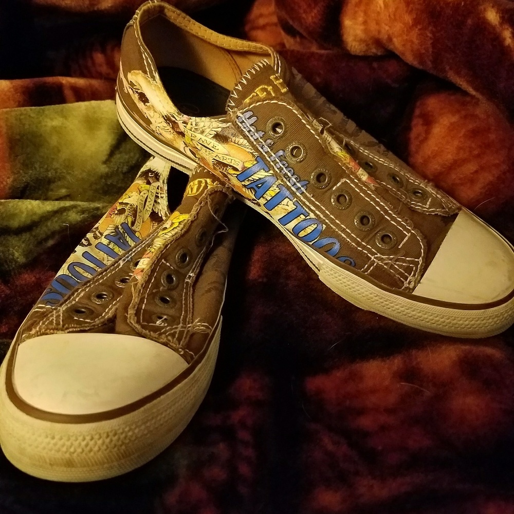Ed Hardy Chucks