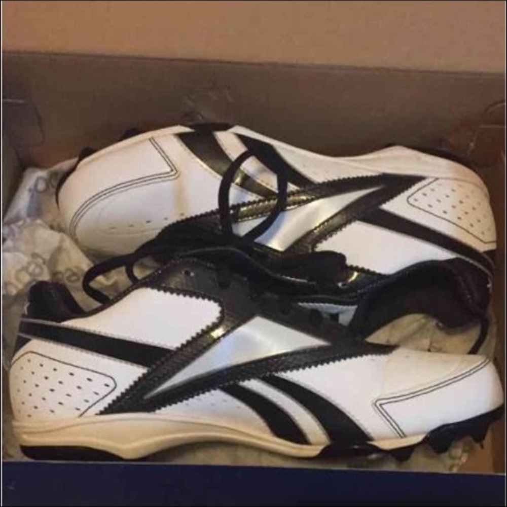 Women's Metal Cleats