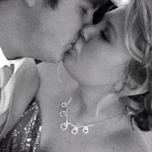 Meet your Posher, Devin