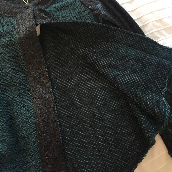 BCBG Sage and black sequined sweater - Picture 3 of 3