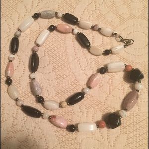 Sale!🎉Semi- precious stone necklace