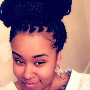 Meet your Posher, Tomeka