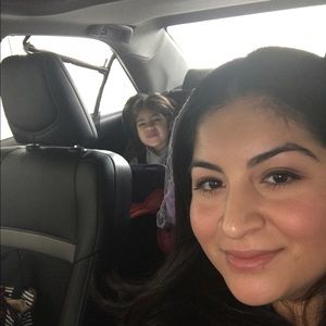 Meet your Posher, Evelyn