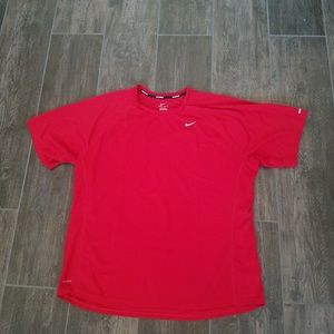 Short sleeve Nike shirt
