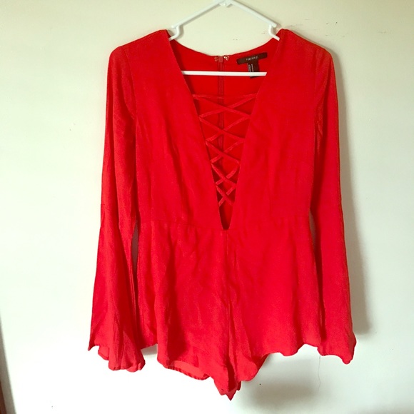 Forever 21 Pants - 🚨4.99 SHIP🚨🔴Forever 21 red lace up romper🔴