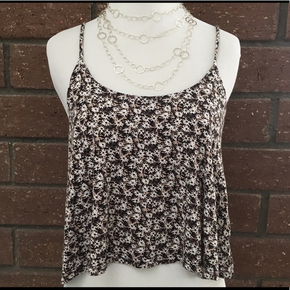 Nollie Tops - Floral Crop Top