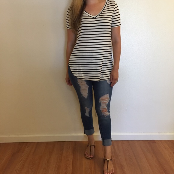 LAST 1 Black & White Striped Curved Hem V Neck Tee - Picture 3 of 8