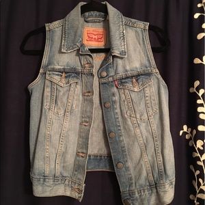Levi's vest