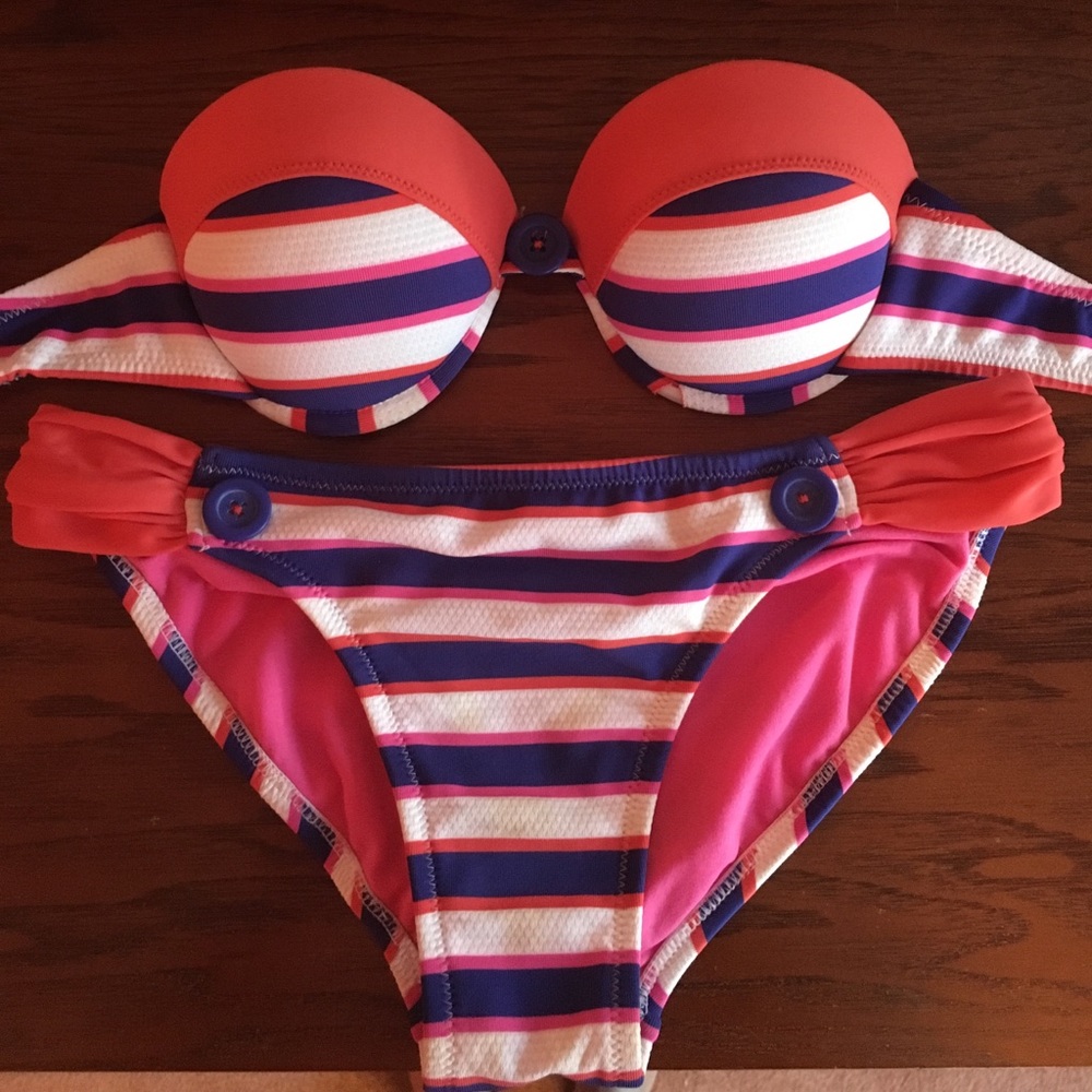 Strapless bikini