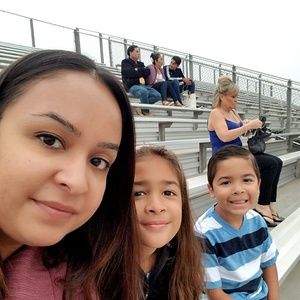 Meet your Posher, Stella