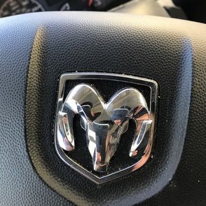 Meet your Posher, Jose