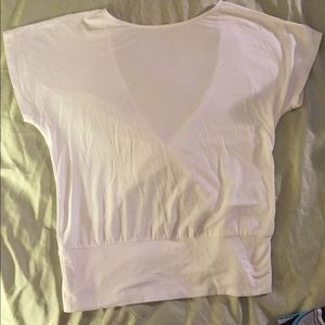 Short sleeve white bebe tee with back twist