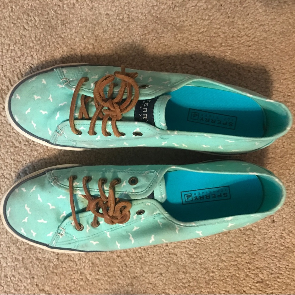Sperry's top-siders used