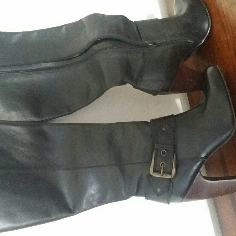 Black leather boots - 4" heel