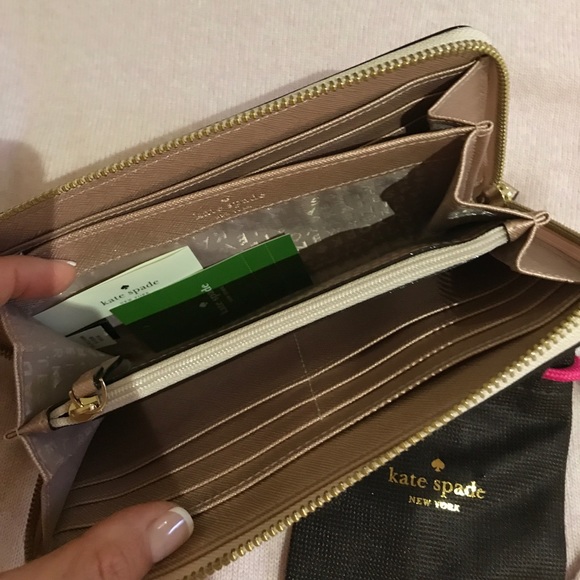 Kate Spade ♠️ leather rose gold wallet nwt - Picture 2 of 2