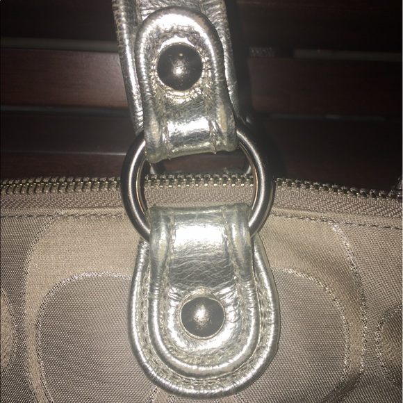 Vintage Silver Coach Bag 👜 - Picture 7 of 7