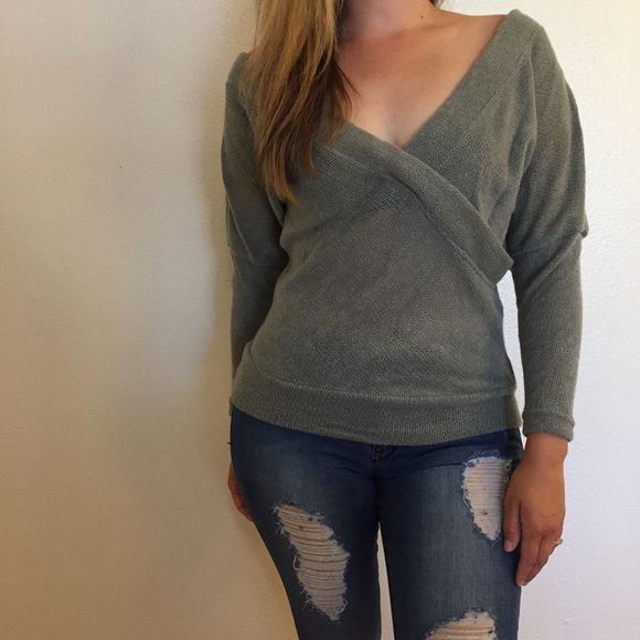 •LAST 1• Grey Knit Off The Shoulder Sweater - Picture 6 of 8