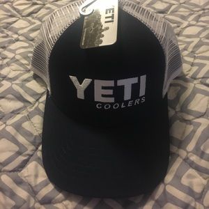 Yeti hat NWT