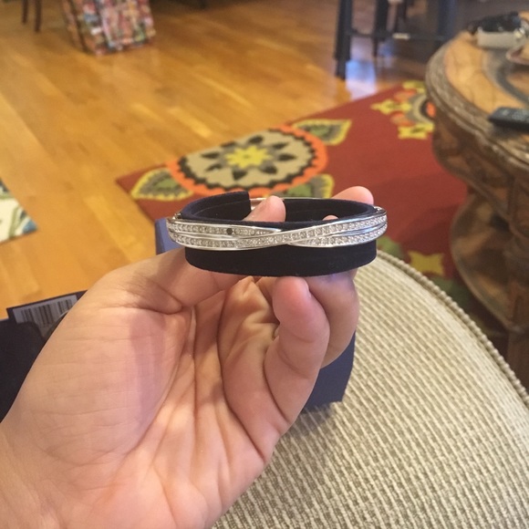 Swarovski crystal EDITH Bangle - Picture 5 of 5