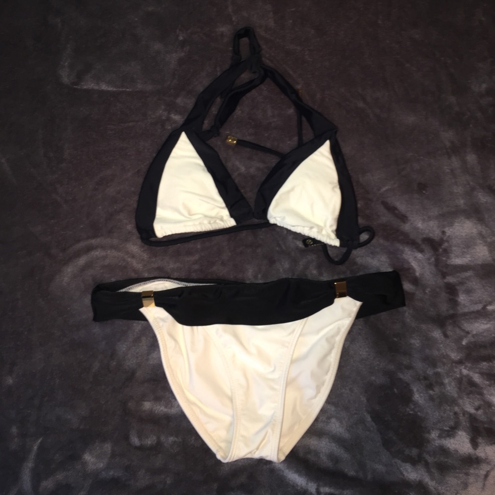 Black & cream/white bikini Vix Paula Hermanny