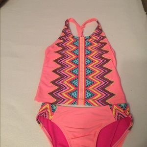 Girls size 7/8 tankini swimsuit by xhiliration
