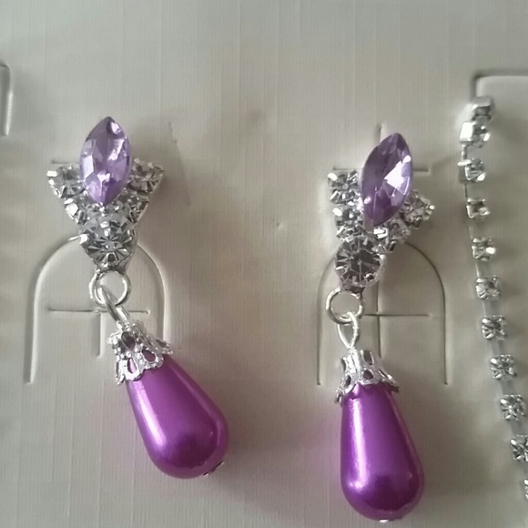 Rhinestone and pearl Necklace Set - Picture 2 of 4