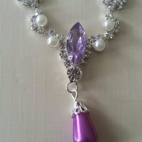 Rhinestone and pearl Necklace Set - Picture 4 of 4