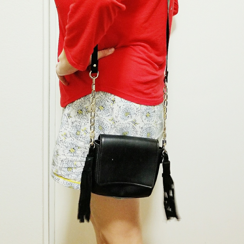 ZARA small crossbody purse with side tassels - Picture 4 of 4