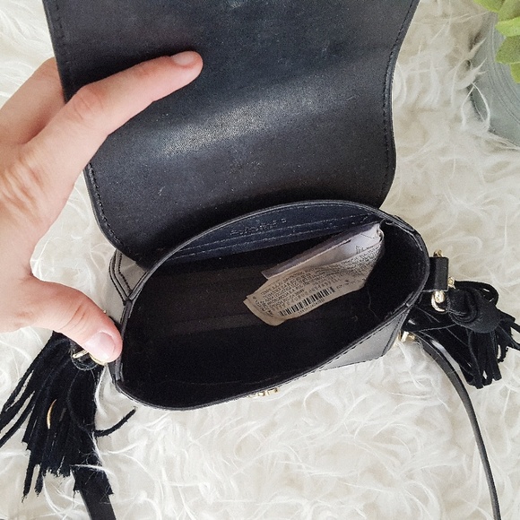 ZARA small crossbody purse with side tassels - Picture 3 of 4