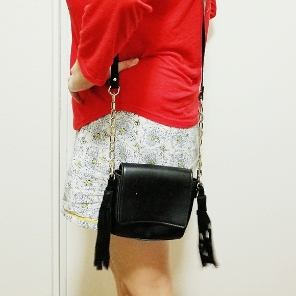 ZARA small crossbody purse with side tassels - Picture 4 of 4