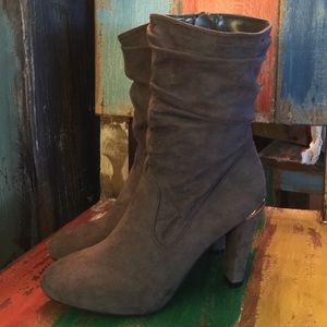 Grey Jennifer Lopez suede slouchy boots