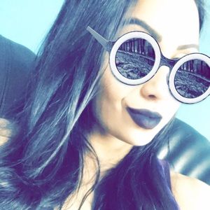 Meet your Posher, Rose