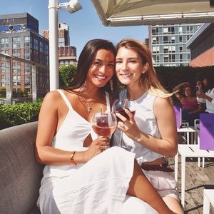 Meet your Posher, Laura