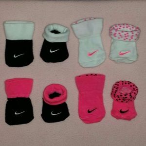 🆕 Air Jordan Booties/Socks, 4 Pair Set,Newborn