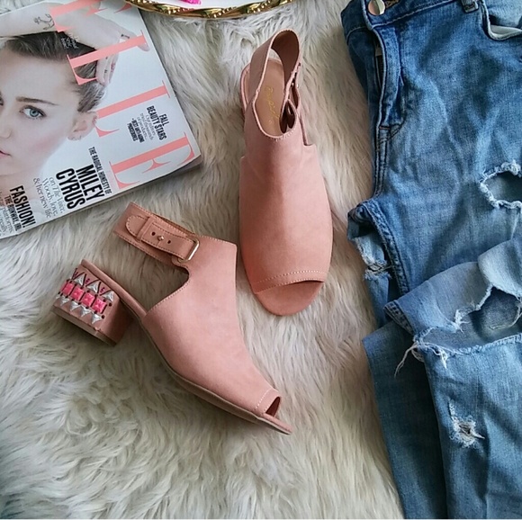 //The Sammie// Blush pink embroidered chunky heel - Picture 2 of 8