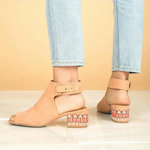 //The Sammie// Blush pink embroidered chunky heel - Picture 5 of 8