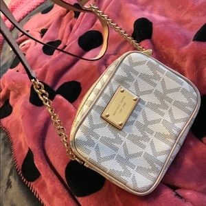 Michael Kors Crossbody Bag LIKE NEW!