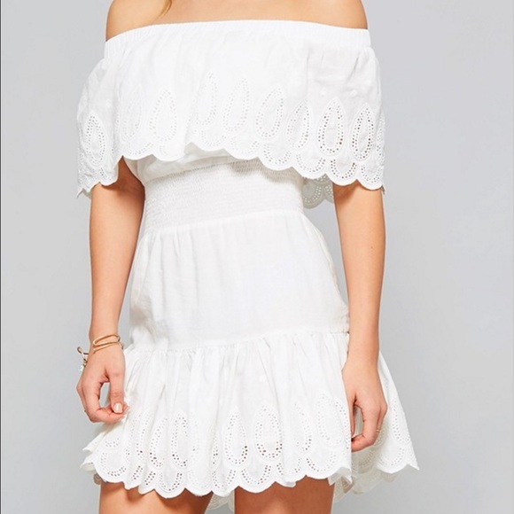 Off The Shoulder White Lace Dress - Picture 5 of 6