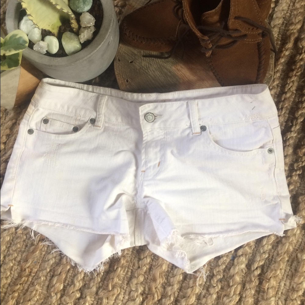 White denim America Eagle 🦅 shorts