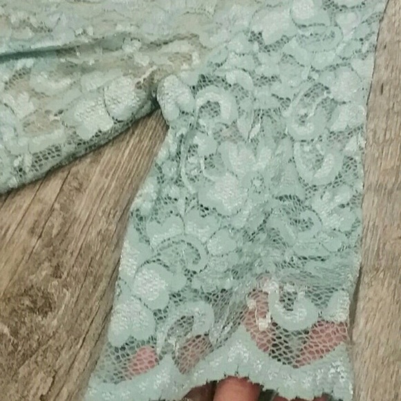 BCBG Maxaria Lace Top - Picture 4 of 5