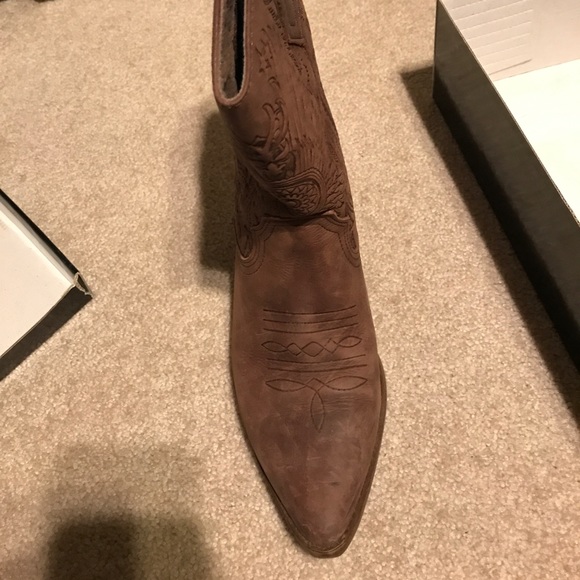 Boots - Picture 2 of 4