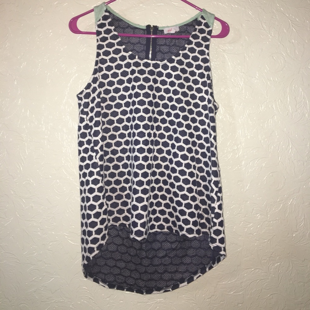 ✨FLASH SALE✨Pixley patterned top