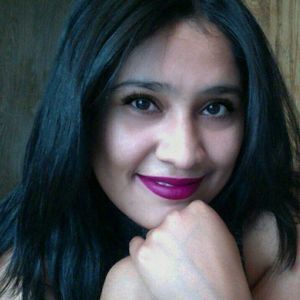 Meet your Posher, Yesenia