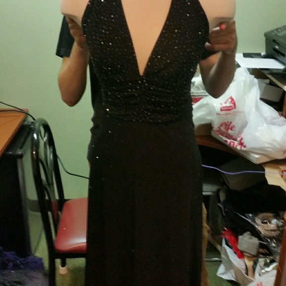 Spring Cleaning!!!! Black sequined prom dress - Picture 1 of 3