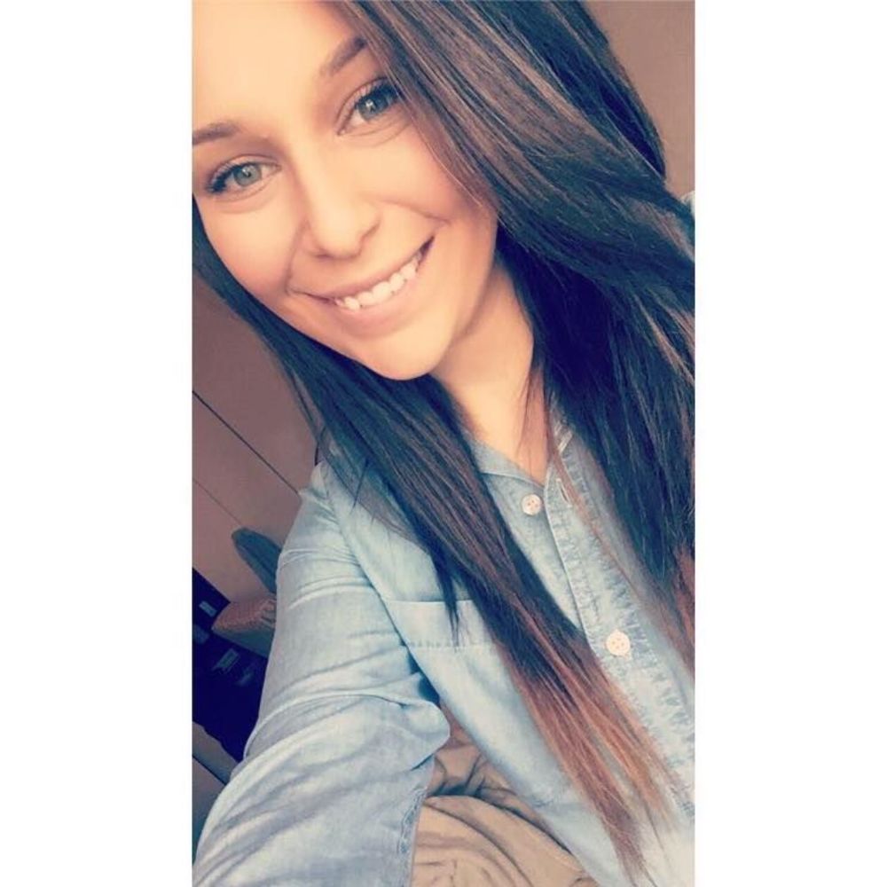 Meet your Posher, Brittney