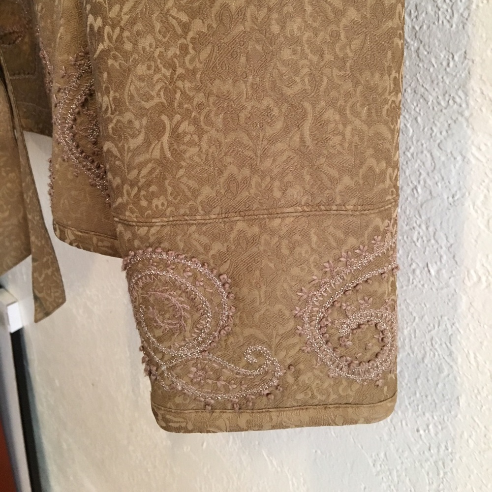 Jacket - Picture 5 of 6